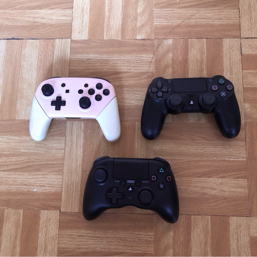 2 Playstation Controllers 1 Painted Nintendo Pro Controller - Glitched out